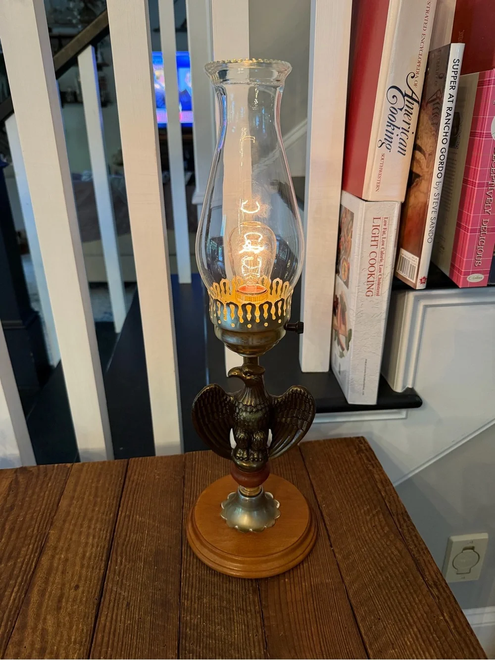 Vintage Federal-Style Eagle Lamp with Clear Glass Chimney